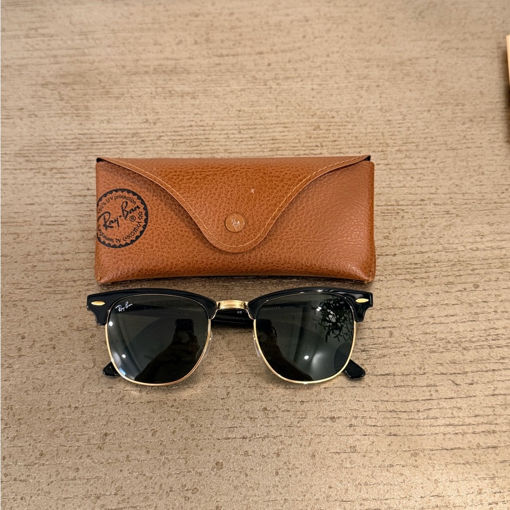 Ray-Ban Black and Gold Sunglasses with Brown Case